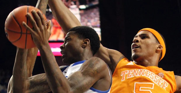 Archie Goodwin and Kahlil Whitney join La Familia TBT 2025