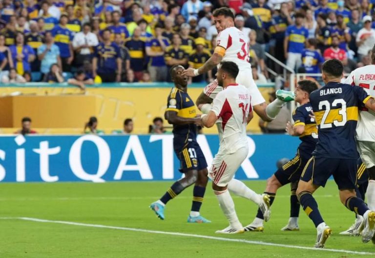 Benfica scores penalty in Club World Cup match